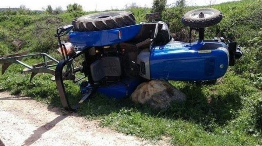 Bilecik&rsquo;te Trakt&ouml;r Kaza: 2 Yaralı