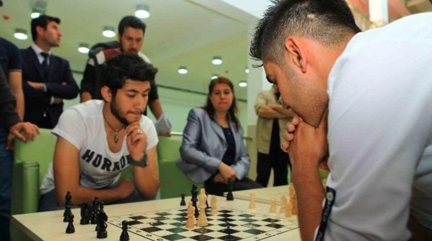 Adıyaman &Uuml;niversitesi Satran&ccedil; Şampiyonu Belli Oldu