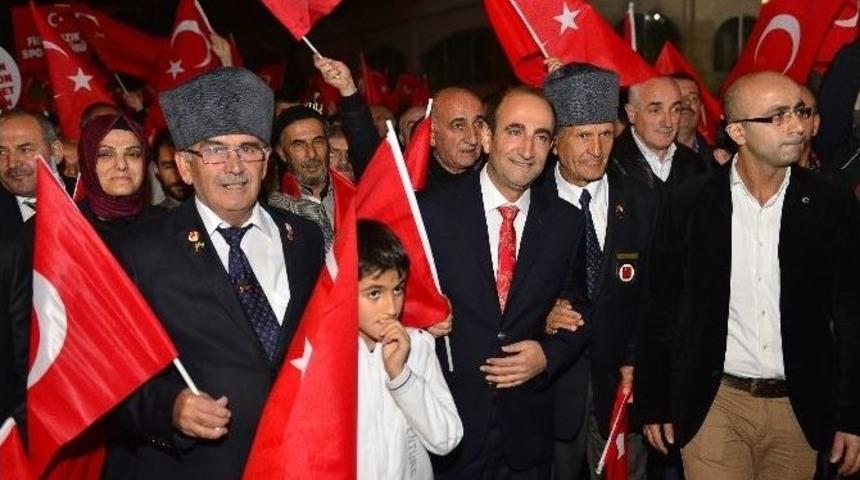 Yıldırım&rsquo;dan Şehit Ailelerine Ziyaret