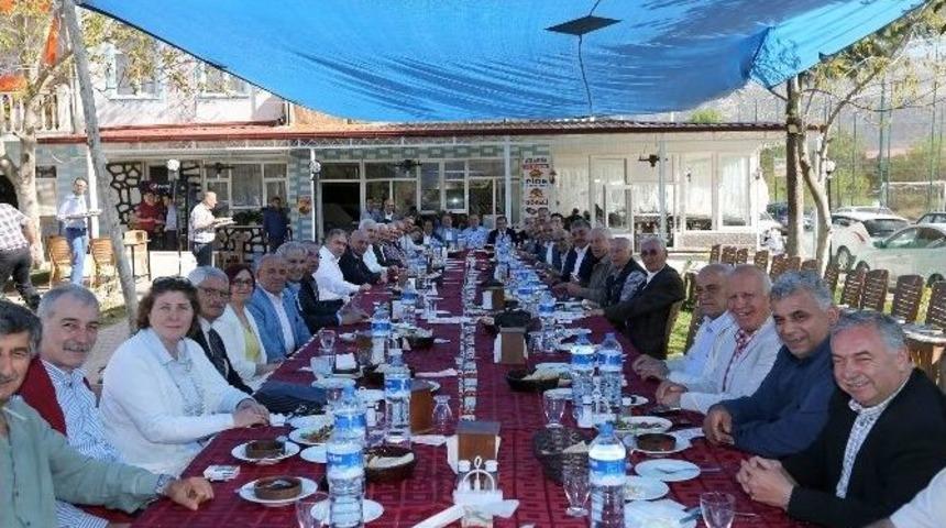 Eski İl Genel Meclisi &Uuml;yeleri Tavas&rsquo;ta Buluştu