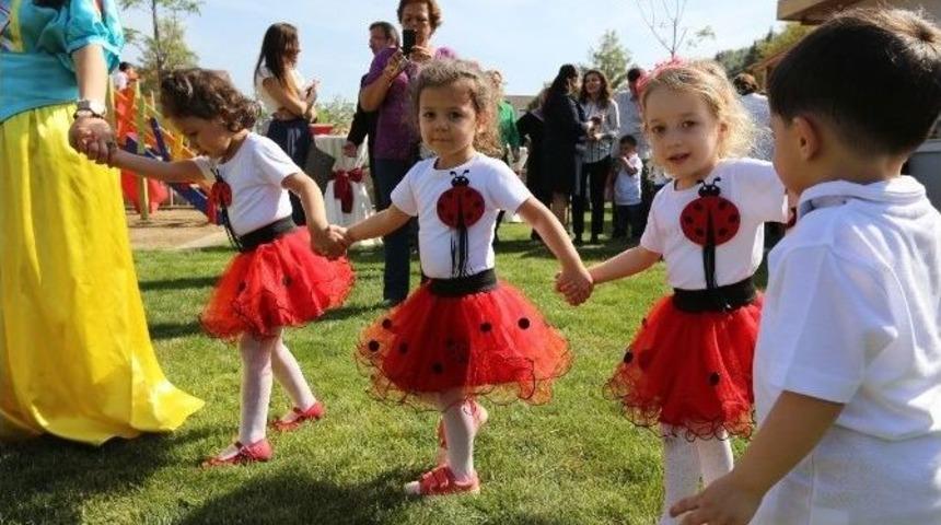 Sel&ccedil;uk&rsquo;ta Minik &Ouml;ğrencilerin 23 Nisan Etkinliği