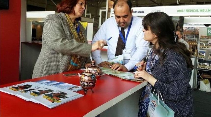 Kudaka, Tiflis&rsquo;te B&ouml;lgeyi Tanıttı