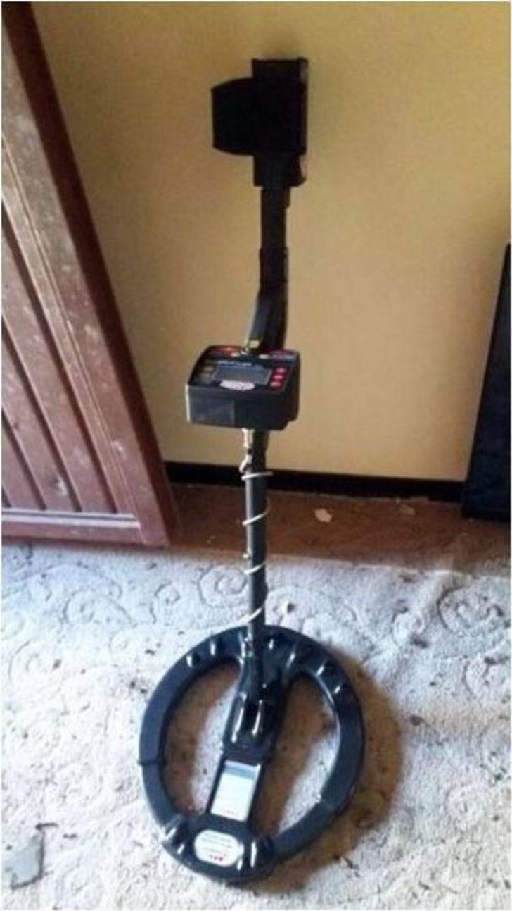 Yüksekova’da Çamaşır Makinesine Gizlenmiş Askeri Kıyafet Ele Geçirildi G2