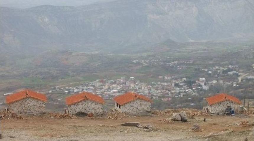 Tut İl&ccedil;esindeki Taşevler Hizmete Girmedi