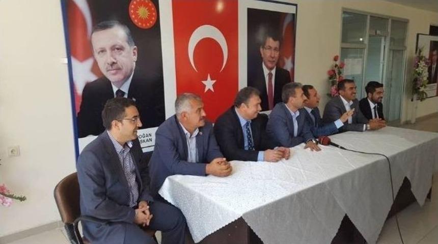 Dimez Ve Yılmaz Kahta İl&ccedil;esinde Belediye Ve Partiyi Ziyaret Etti