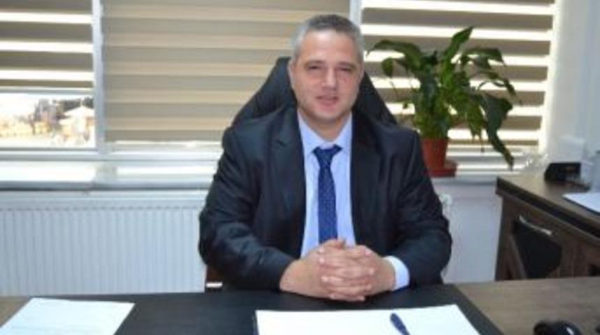 Salihli’de Kuzu Ve Oğlaklara Küpeleme İşlemi