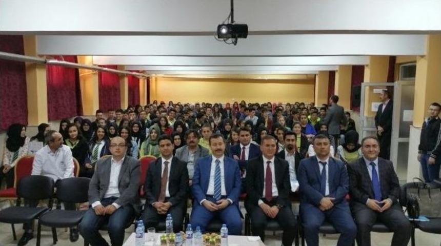 İşkur Şuhut’ta Lise Öğrencilerine Meslekleri Tanıttı