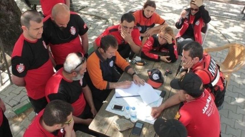 Kayıp Yaşlı Adamı Bulmak İ&ccedil;in Arama Kurtarma Ekipleri Seferber Oldu