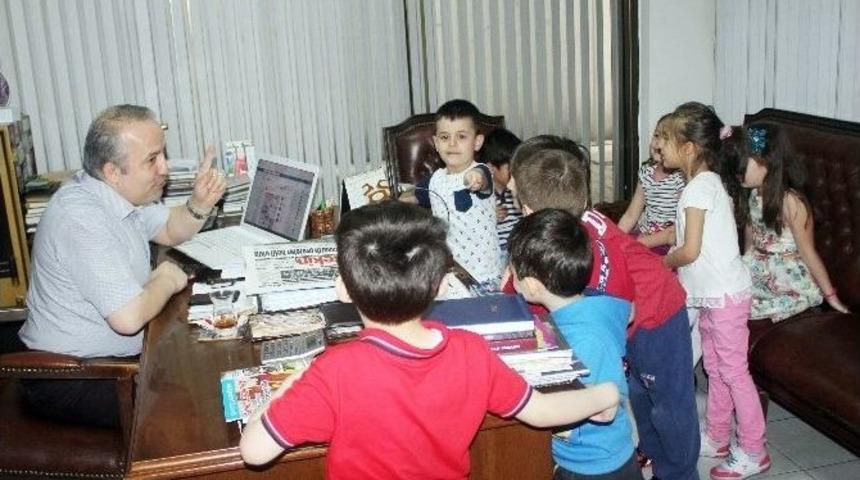 Minik &Ouml;ğrenciler Gazete Yapmayı &Ouml;ğrendi