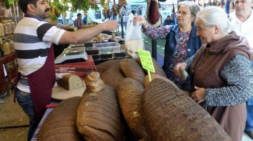 Dev Ekmekler Şaşırtıyor