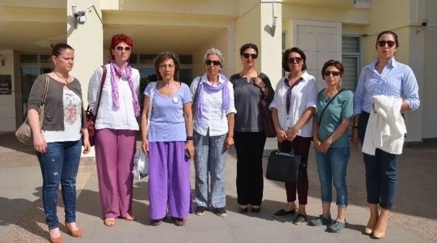 Tacız Davası İ&ccedil;in Adliyede Toplandılar