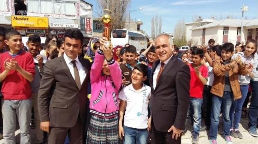 Hask&ouml;y&rsquo;de &lsquo;&ccedil;evre Temizliği Bilinci Oluşturma&rsquo; Etkinliği