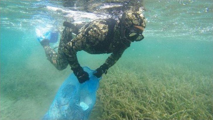 Dalgıçlar Gümüşlük’te Denizi Temizledi G4