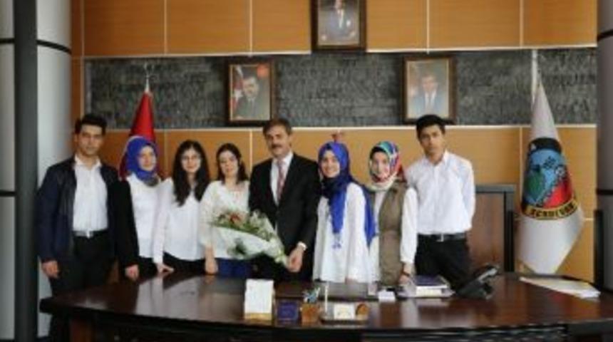 &Ouml;ğrencilerden Yusuf Alemdar&rsquo;a Ziyaret