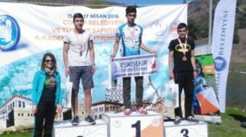 İn&ouml;n&uuml;l&uuml; &Ouml;ğrenci Oryantiringte T&uuml;rkiye Birincisi Oldu