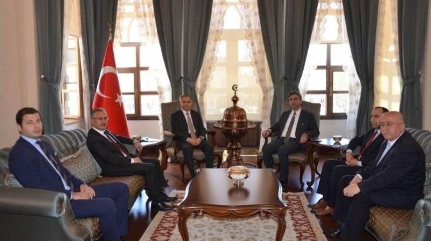 Vali Tapsız İle Milli Eğitim Bakanlığı Yetkilileri Ve Okul M&uuml;d&uuml;rleriyle Buluştu