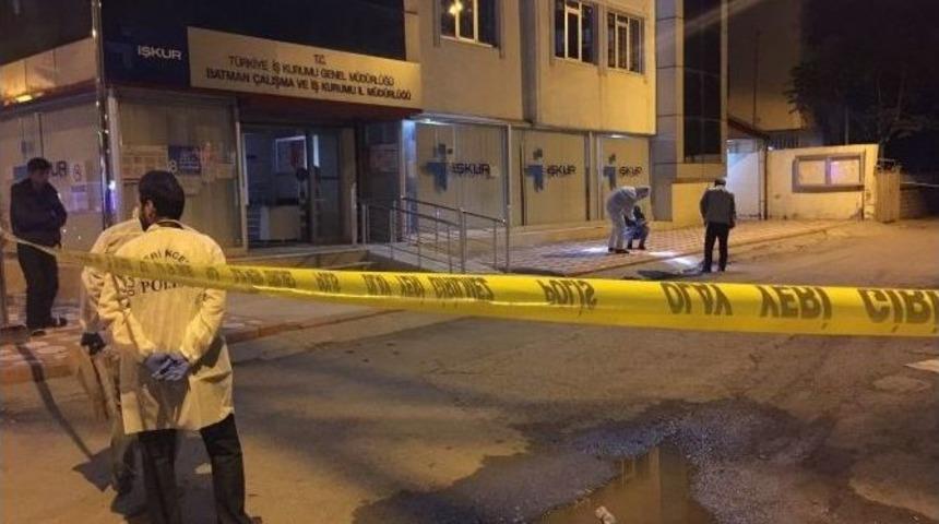 Batman&rsquo;da İşkur Binasına Bombalı Saldırı
