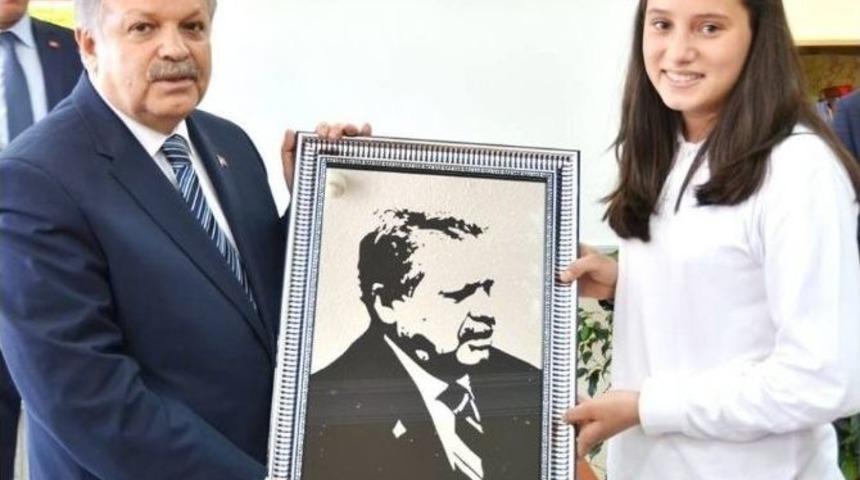 &Ouml;ğrencilerden Kutlu Doğum Etkinliği