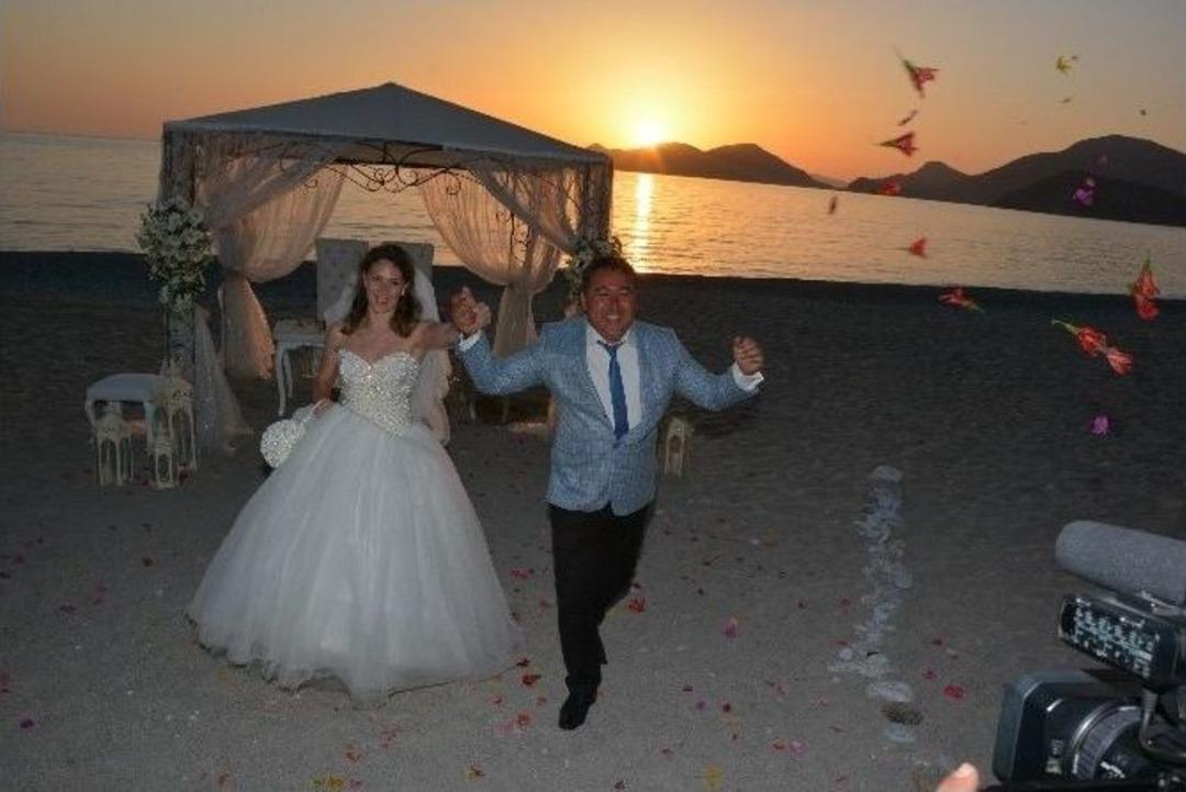 Fethiye&rsquo;de Kumsalda Nikah