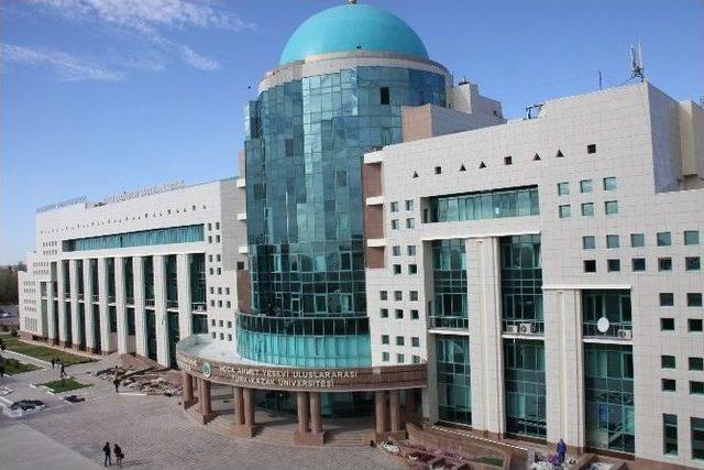 Ahmet Yesevi Üniversitesi Hastanesi Kazakistan’da Bölge Halkının Umudu Olmaya Devam Ediyor