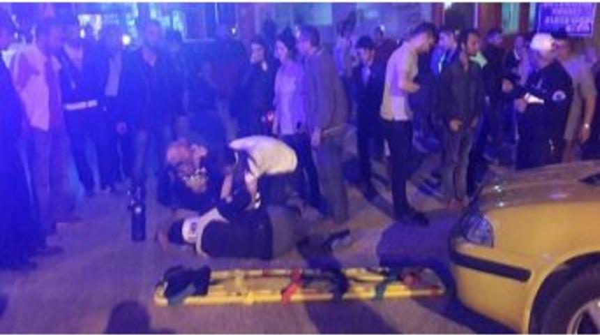 Bilecik&rsquo;te Ticari Taksiyle Motosiklet &Ccedil;arpıştı: 1 Yaralı