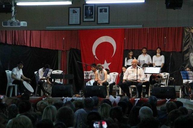 Çocuk Orkestrası Büyüledi