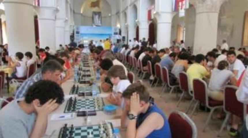 4. &Ccedil;eşme Open Satran&ccedil; Turnuvasına Kayıtlar Başladı