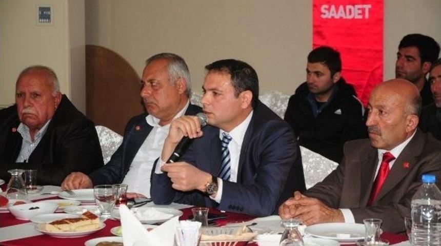 Saadet Partisi Basın Mensupları İle Bir Araya Geldi