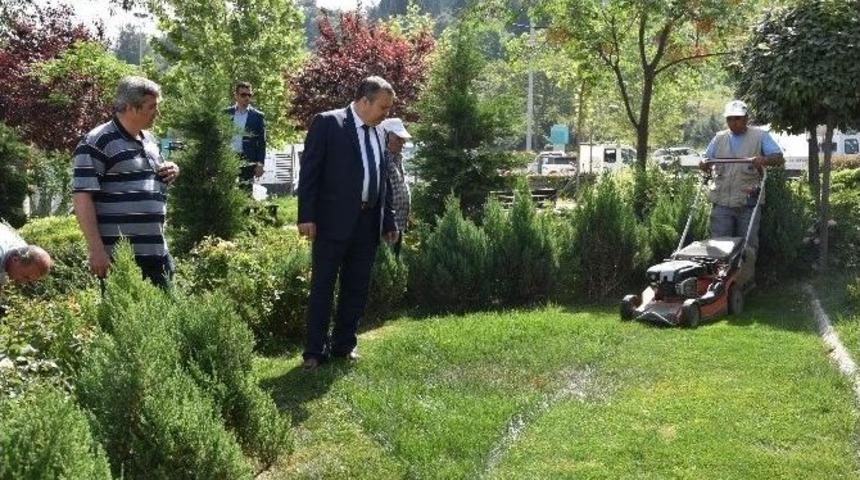 Başkan &Ccedil;er&ccedil;i Park Bah&ccedil;e &Ccedil;alışmalarını Yerinde İnceledi