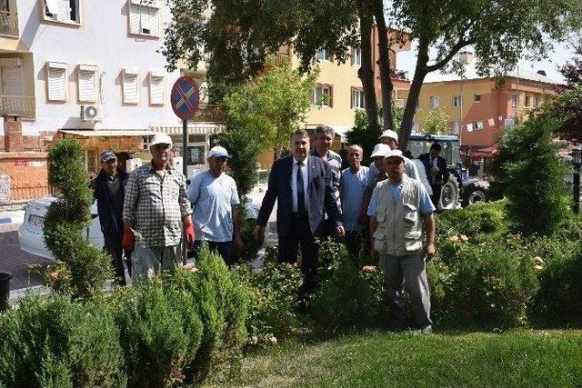 Başkan Çerçi Park Bahçe Çalışmalarını Yerinde İnceledi