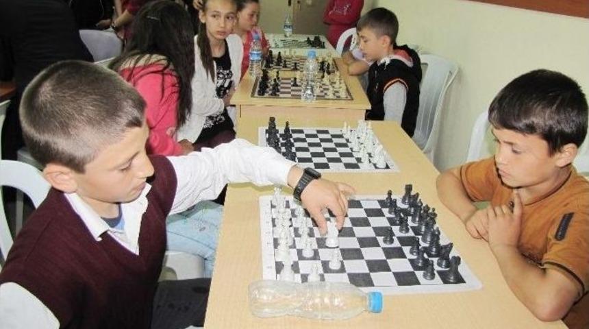 Satran&ccedil; Turnuvası