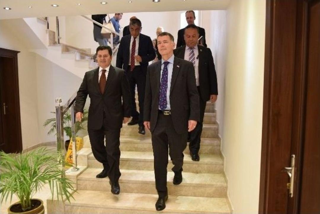 İngiltere B&uuml;y&uuml;kel&ccedil;inden "t&uuml;rkiye&rsquo;ye G&uuml;venle Gelebilirsiniz" &Ccedil;ağrısı