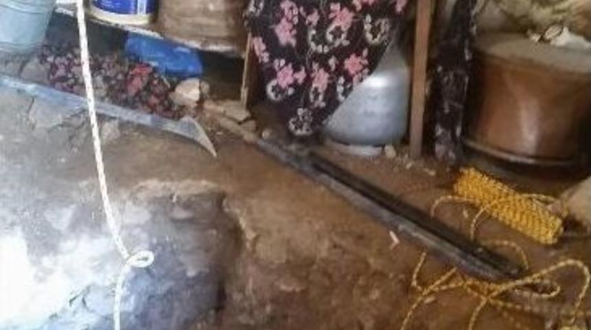 Sivas&rsquo;ta Define Arayan 5 Kişi G&ouml;zaltına Alındı