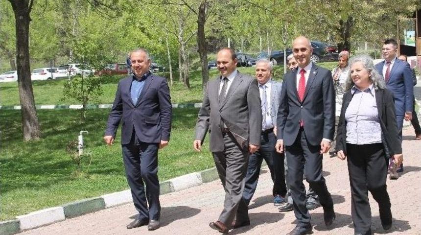 Kastamonu &Uuml;niversitesi Senato Toplantısı Tosya&rsquo;da Yapıldı