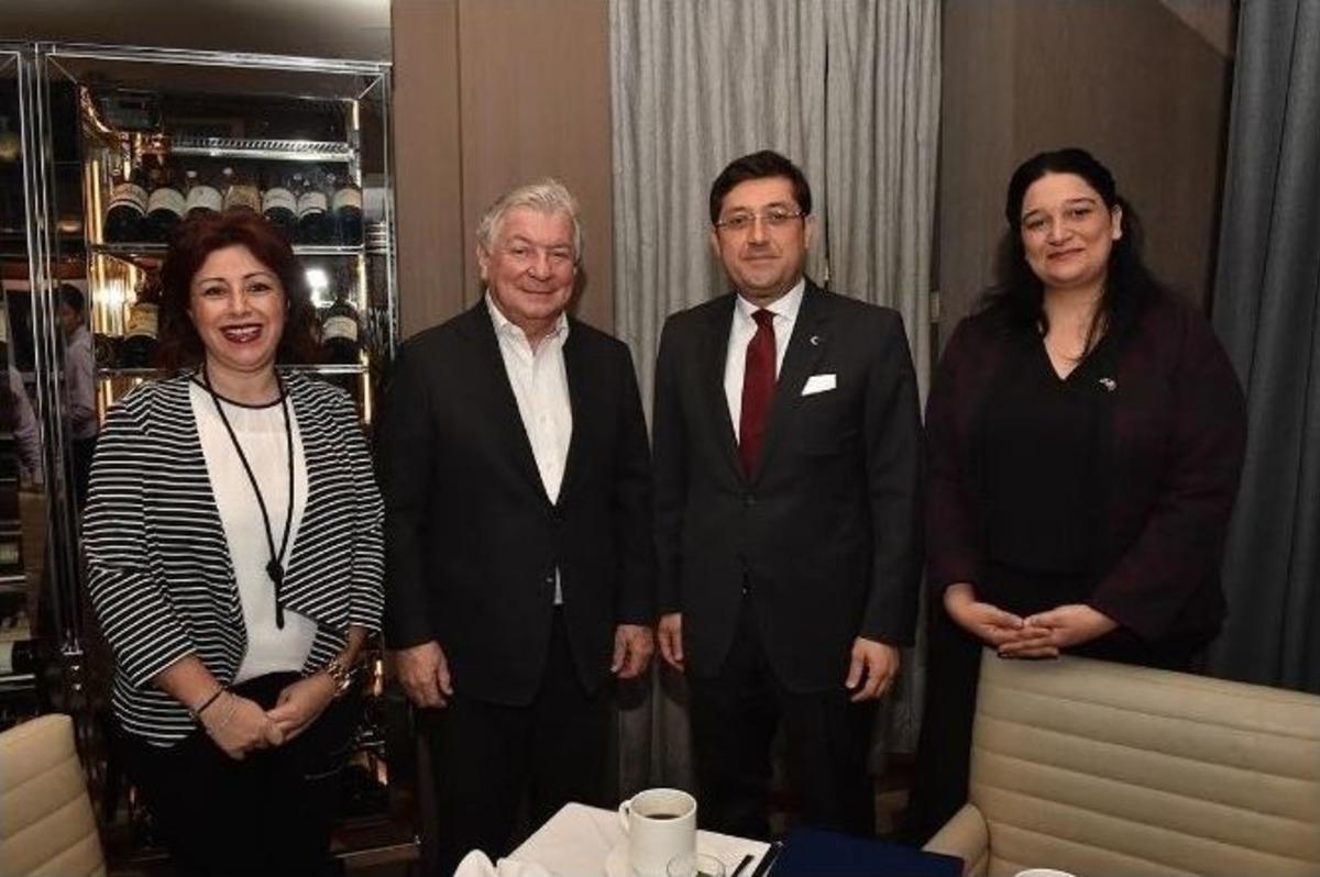 Başkan Hazinedar, Dev Projeyi New York&rsquo;ta Tanıttı