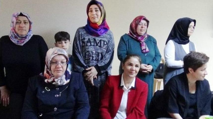 Ak Partili Y&ouml;netici Eşleri Kahvaltıda Bir Araya Geldi