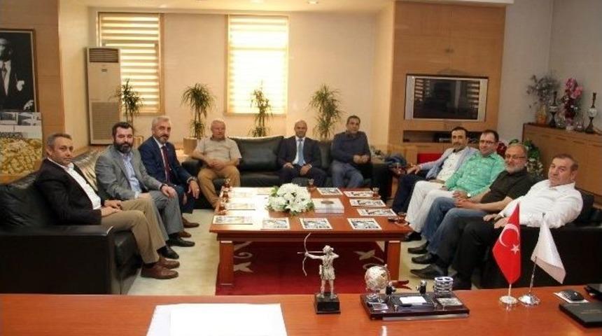 Esenyurtspor, Başkan Kadıoğlu&rsquo;nu Ziyaret Etti