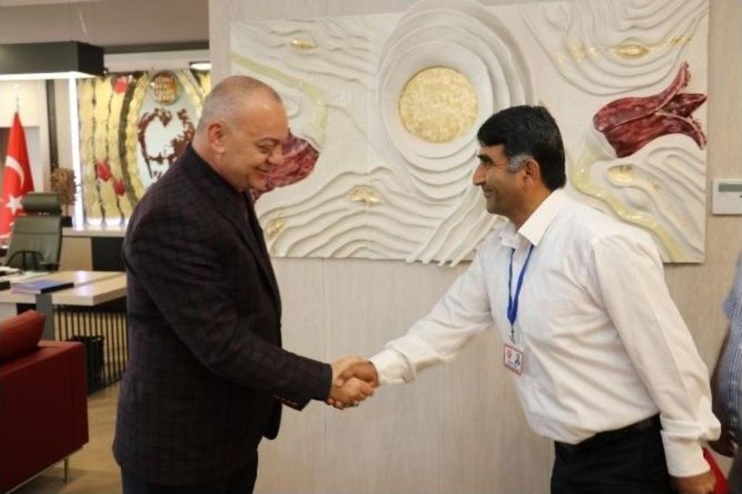 Başkan Erg&uuml;n, Kardeş Şehrin Muhtarlarını Ağırladı