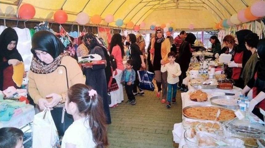 Mutsuz &Ccedil;ocuk Kalmasın Diye Kermes D&uuml;zenlendi