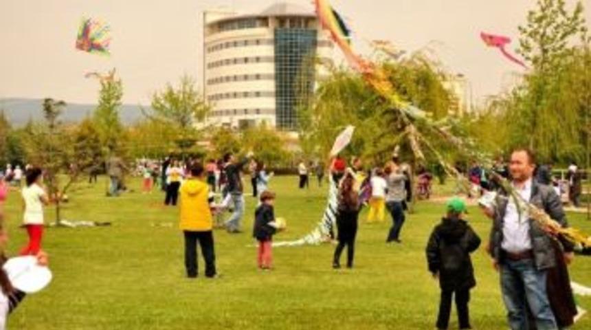 Karacabey&rsquo;de U&ccedil;urtma Şenliği