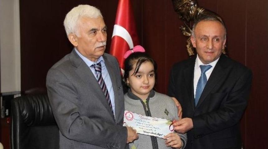 &Ouml;ğrencilerden Sığınmacılara Yardım Tırı G&ouml;nderildi