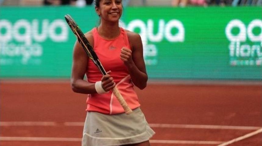 &Ccedil;ağla B&uuml;y&uuml;kak&ccedil;ay&rsquo;dan Bir İlk