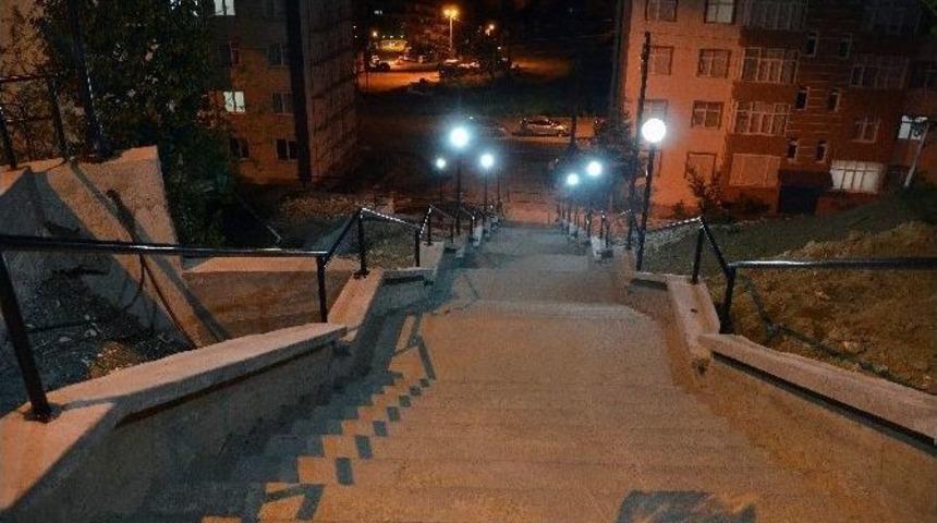 Alaplı&rsquo;nın Cadde, Sokak Ve Merdivenler Aydınlanıyor