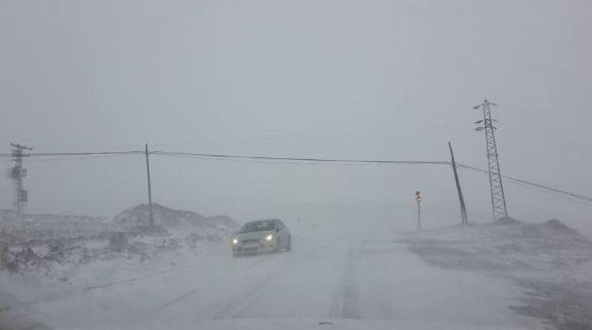 Giresun&rsquo;da Nisan Karı