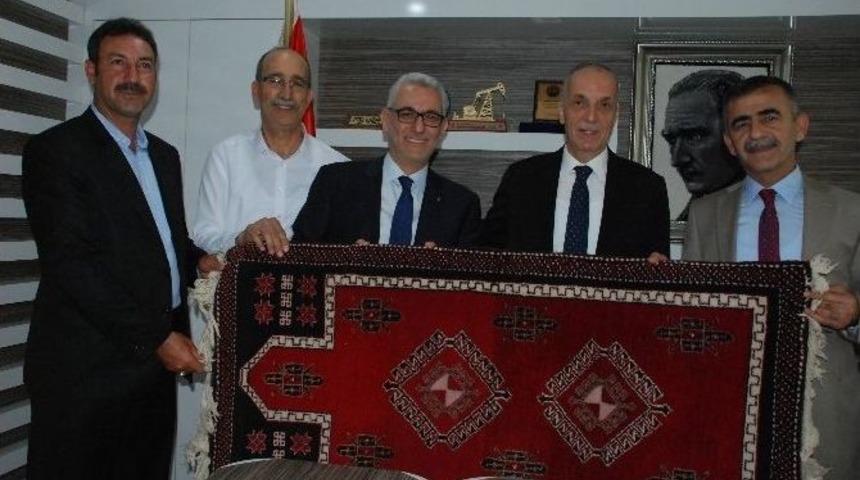 Sendika Ve Belediye Başkanlarından Petrol İş&rsquo;e Ziyaret