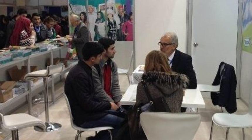 &Ouml;ğrencilerden Zirve &Uuml;niversitesi&rsquo;ne Yoğun İlgi