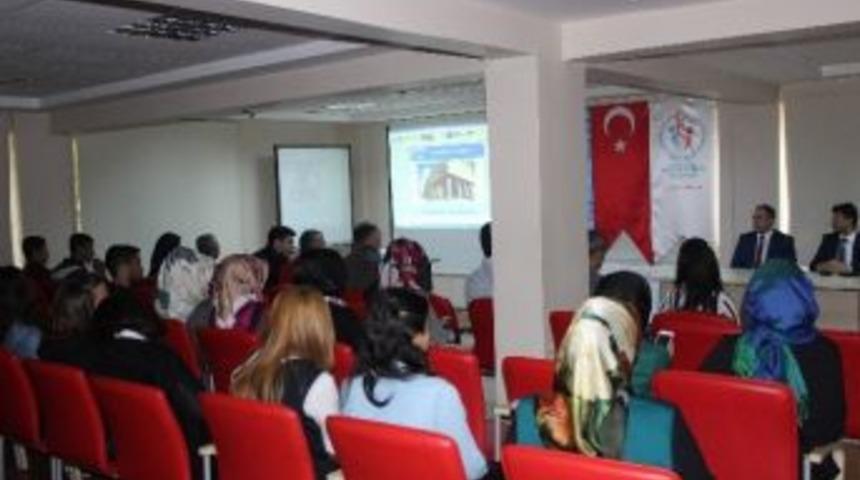 Şanlıurfa Gen&ccedil;lik Merkezi Gen&ccedil;leri Bilin&ccedil;lendiriyor
