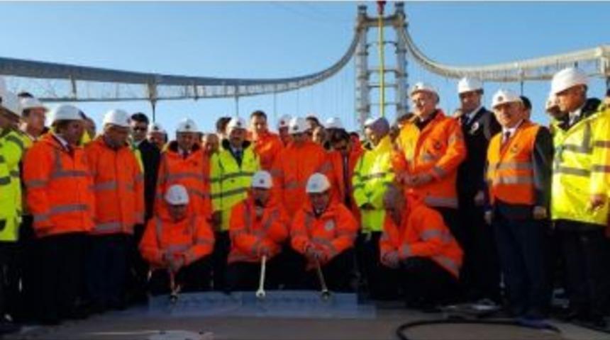 K&ouml;rfez&rsquo;in İki Yakasını Birleştiren Tarihi T&ouml;ren...