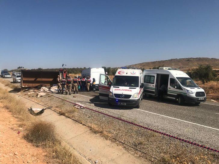 GÜNCELLEME - Gaziantep'te trafik kazası: 7 ölü, 19 yaralı G1