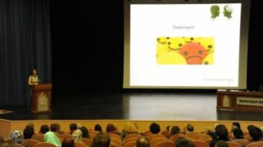 Sevda Sarıkaya Be&uuml;&rsquo;de Alzheimer&rsquo;ı Anlattı